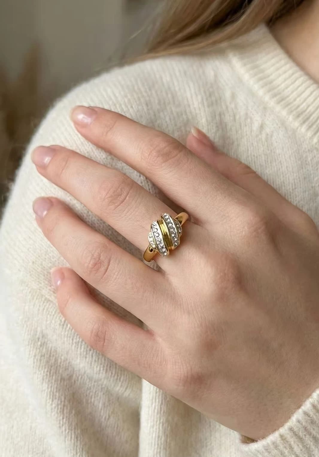 Bague boule strass