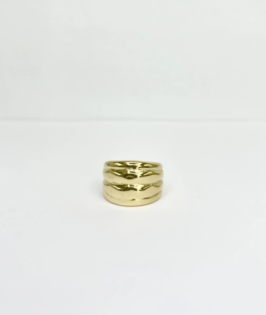 Bague ligne effet martelé