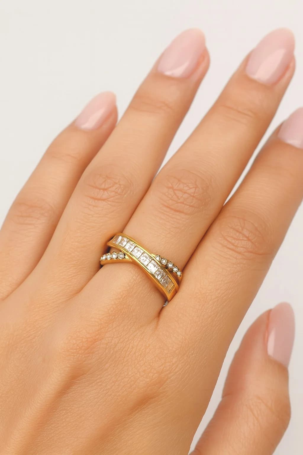 Bague lignes strass