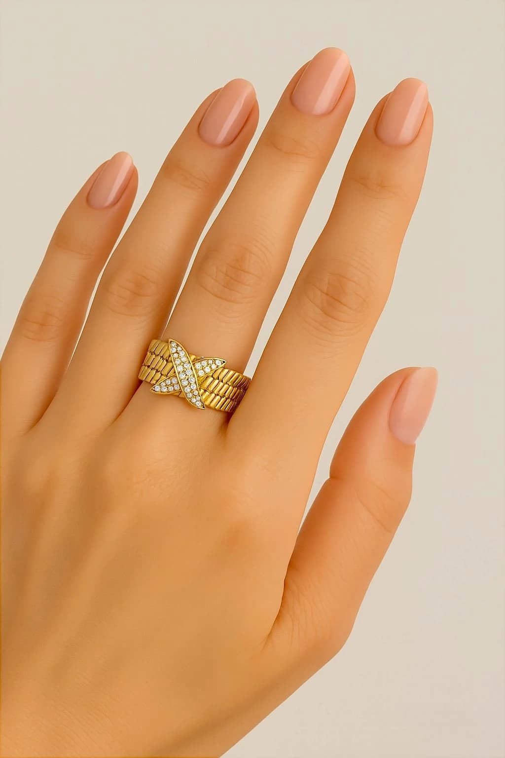 Bague croix strass
