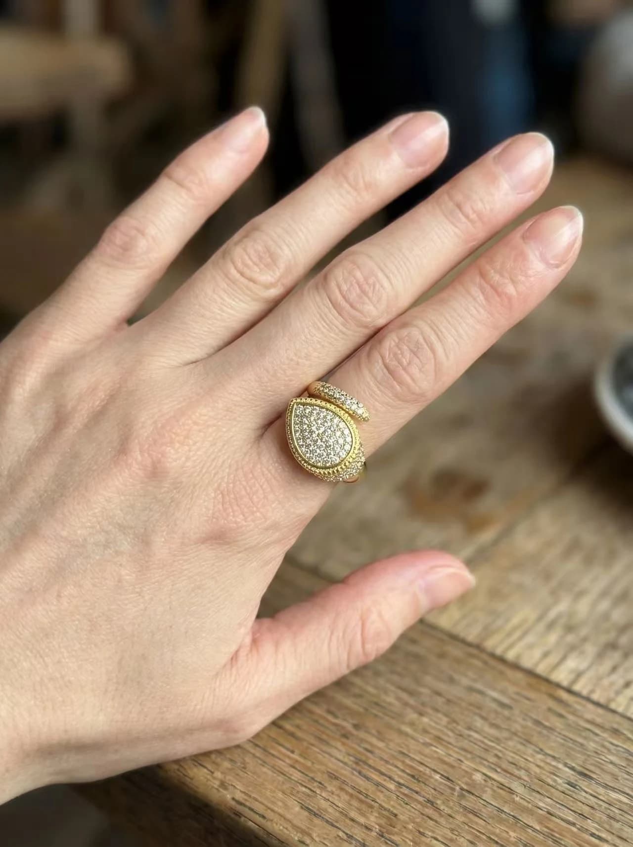 Bague goutte strass