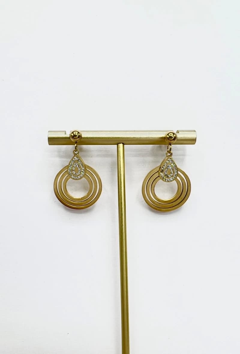 Boucle d'oreille cercle goutte
