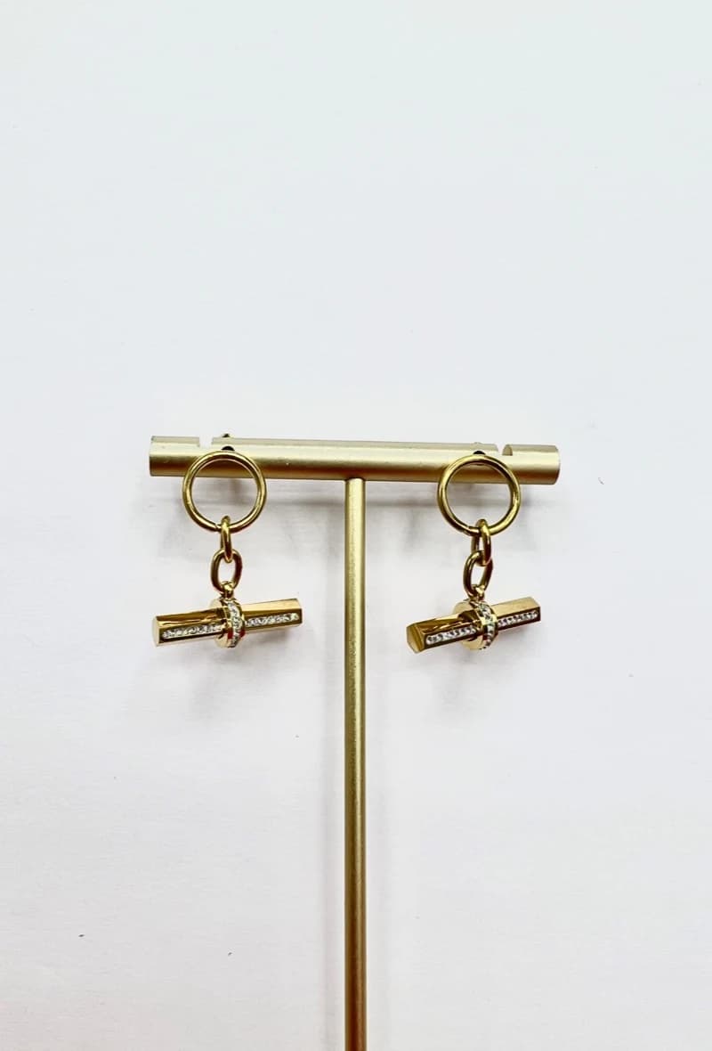 Boucle d'oreille bâton strass