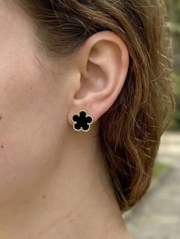 Boucle d'oreille fleurs