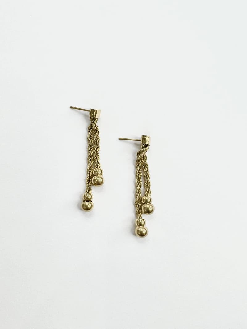 Boucle d'oreille chaine en boucle
