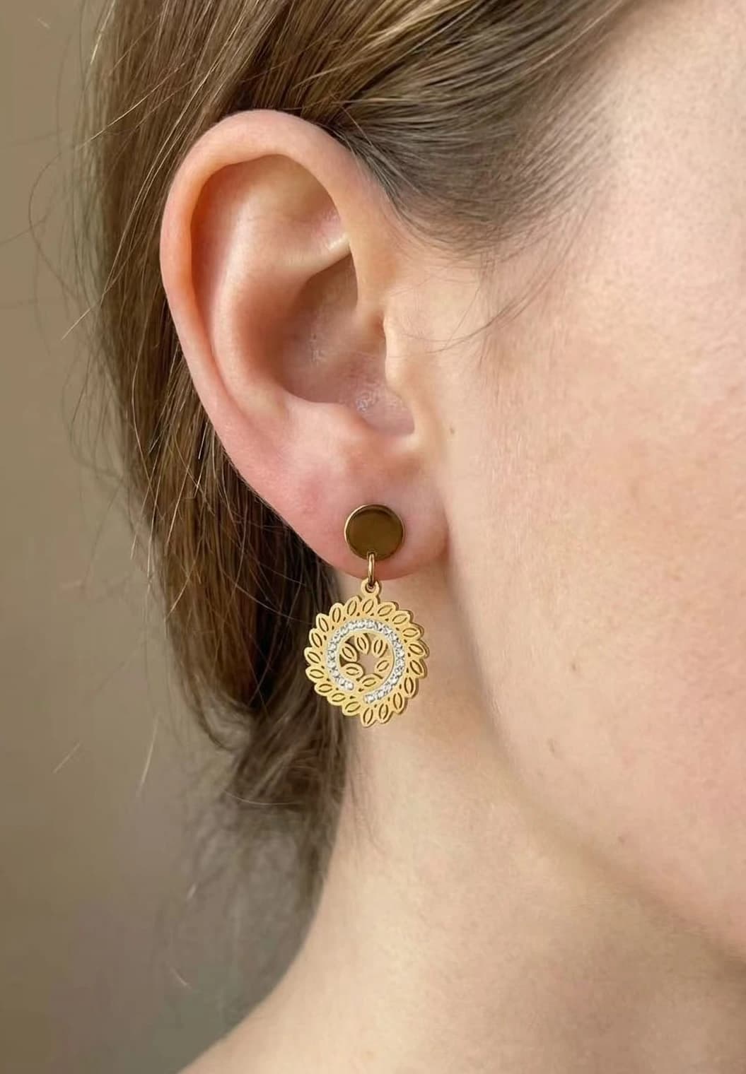 Boucle d'oreille feuille arrondie