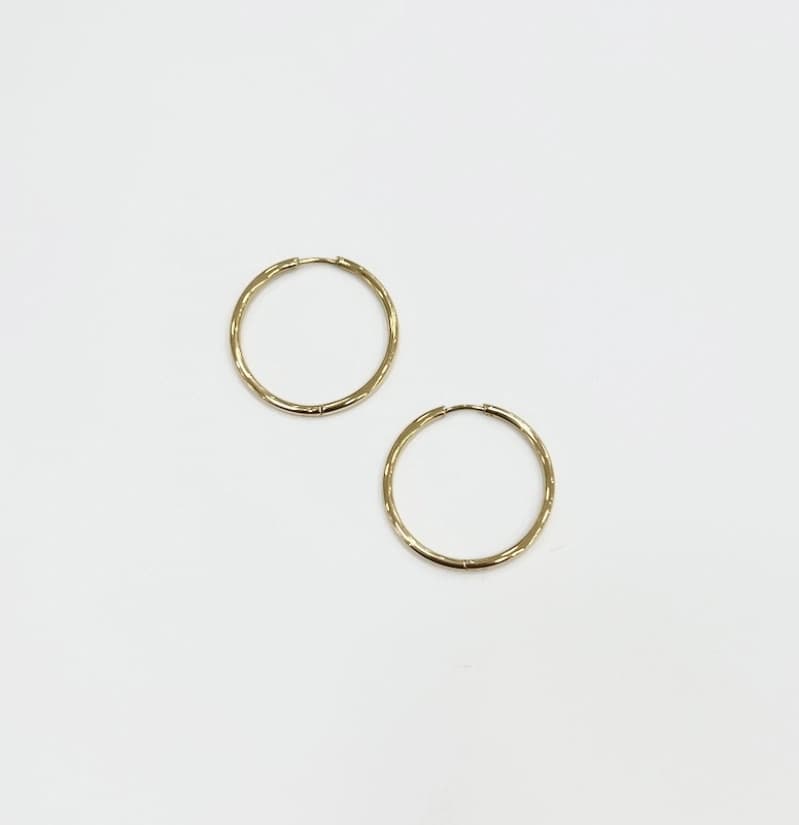 Boucle d'oreille créole ronde fine