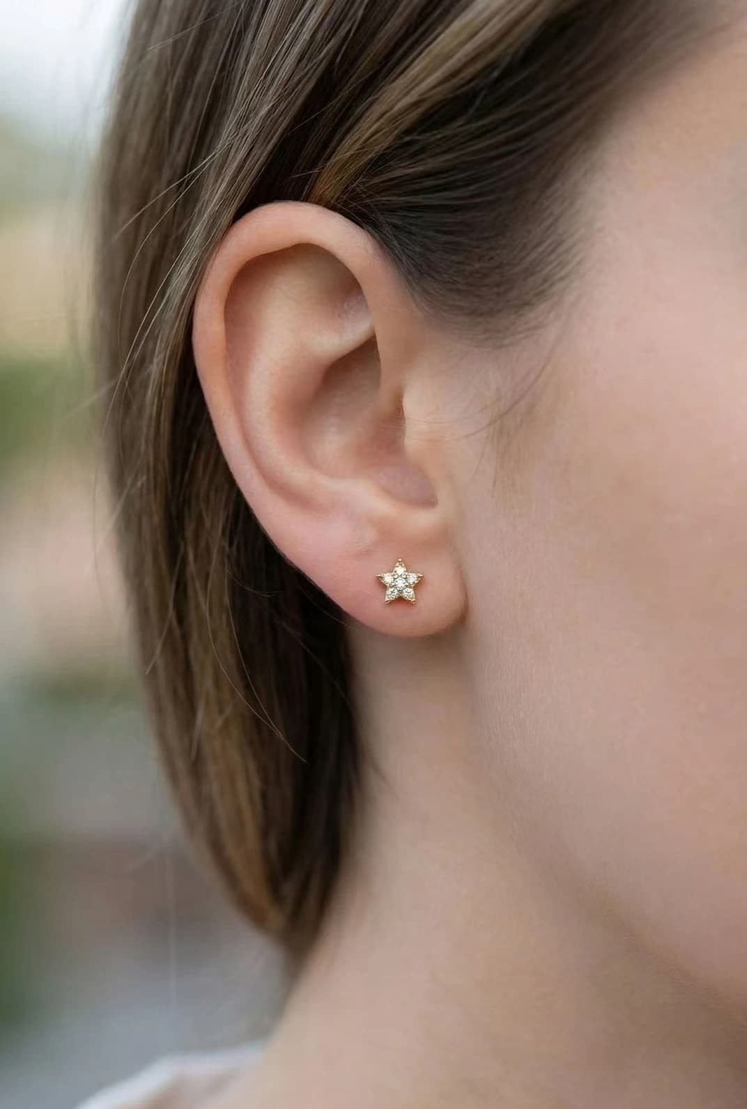 Boucle d'oreille puce étoile