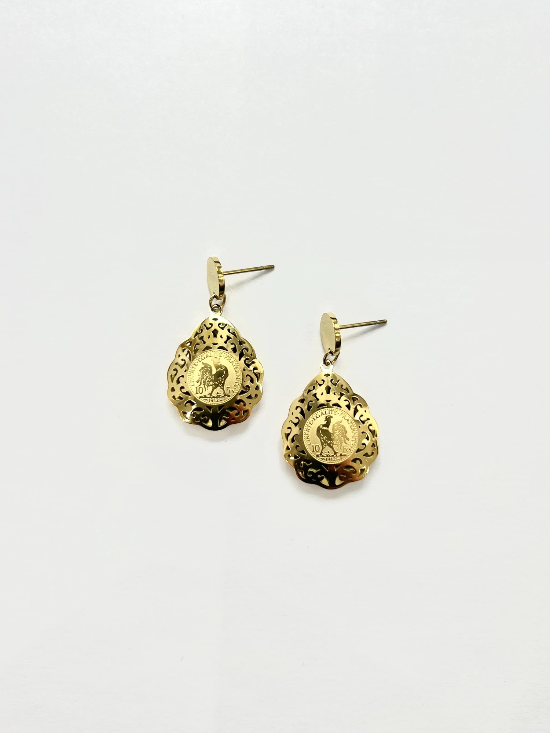 Boucle d'oreille coq goutte
