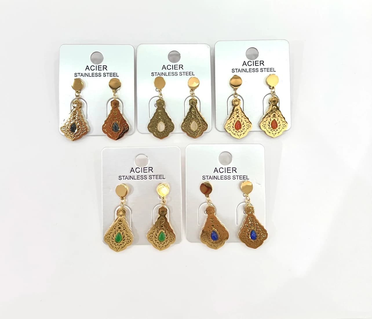 Boucle d'oreille goutte oriental