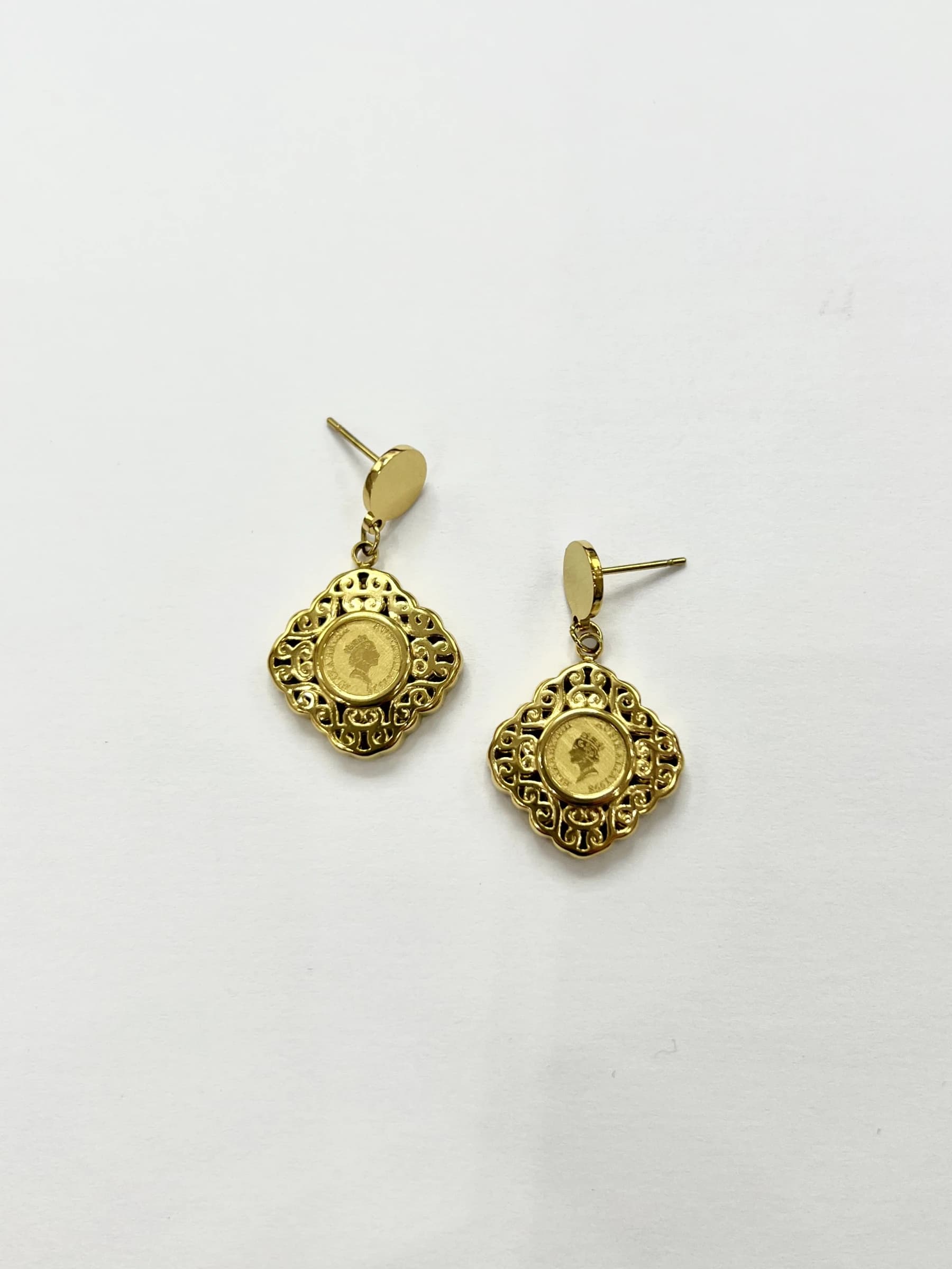 Boucle d'oreille Elizabeth carré