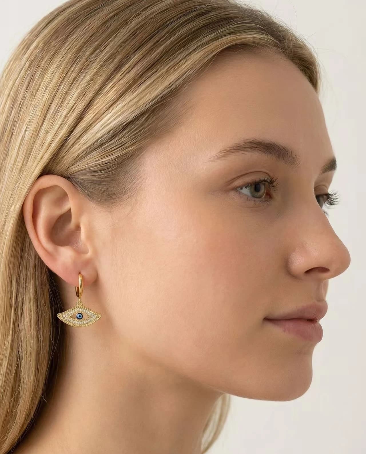 Boucles d'oreilles oeil bleu