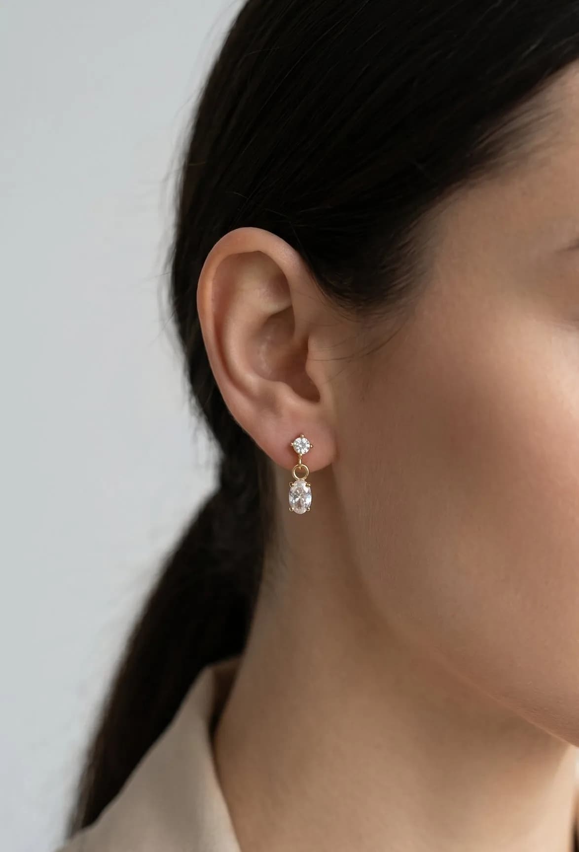 Piercing 316L motif ovale avec strass