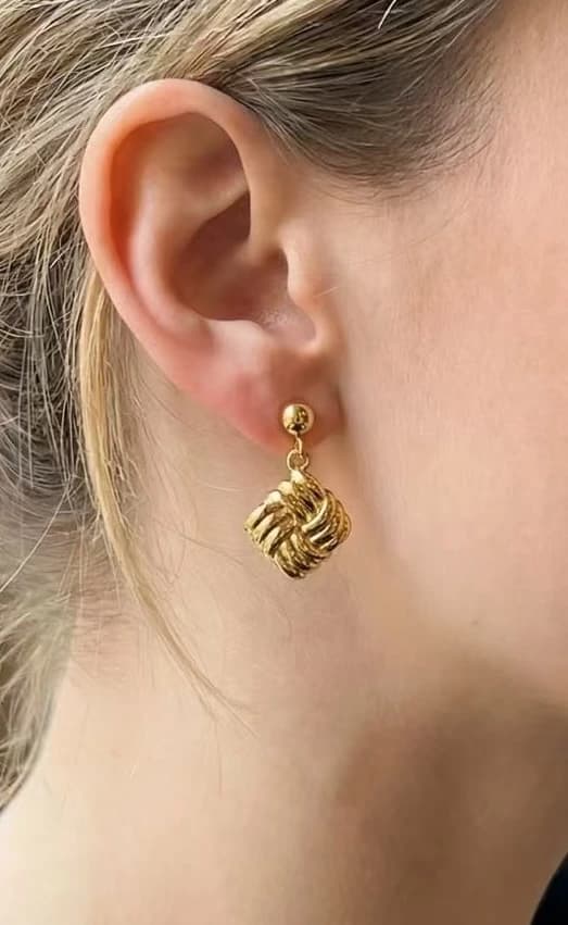 Boucle d'oreille carré