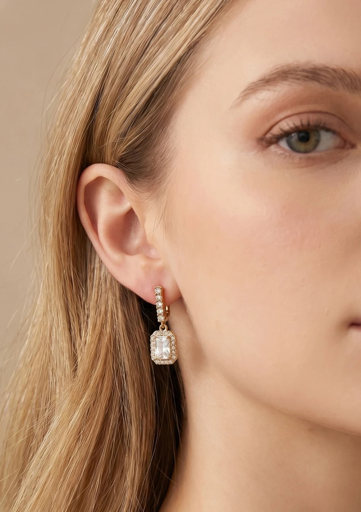 Boucles d'oreilles barre rectangle strass