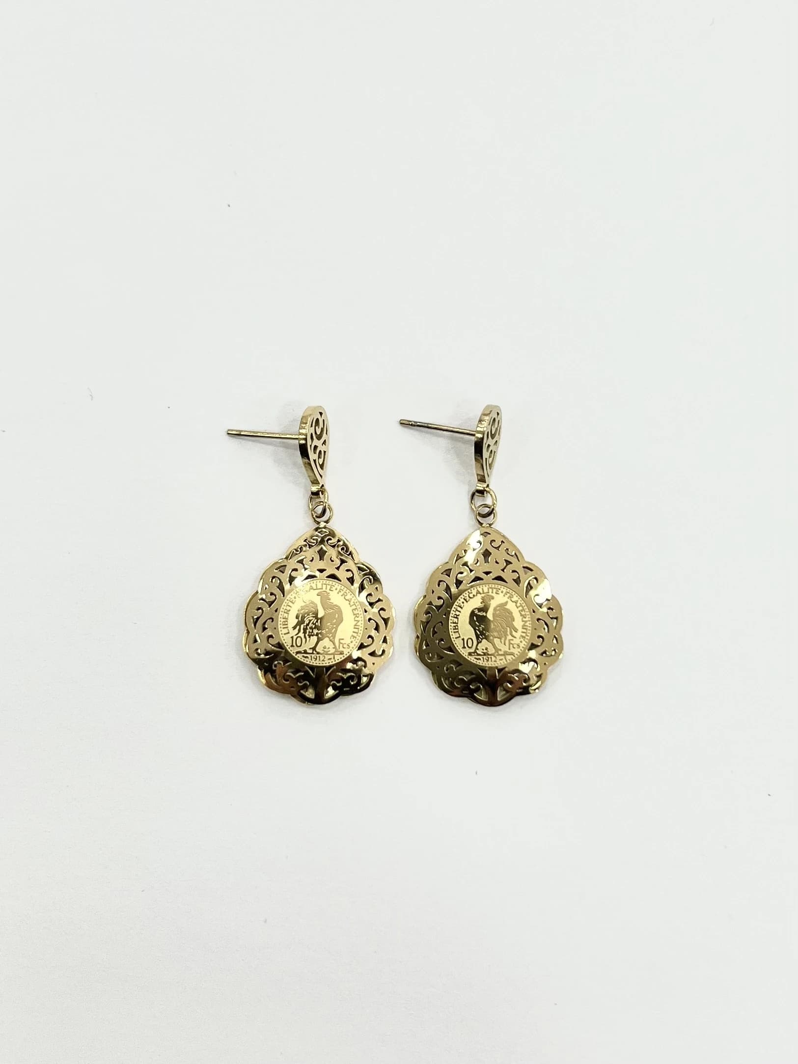 Boucle d'oreille coq goutte
