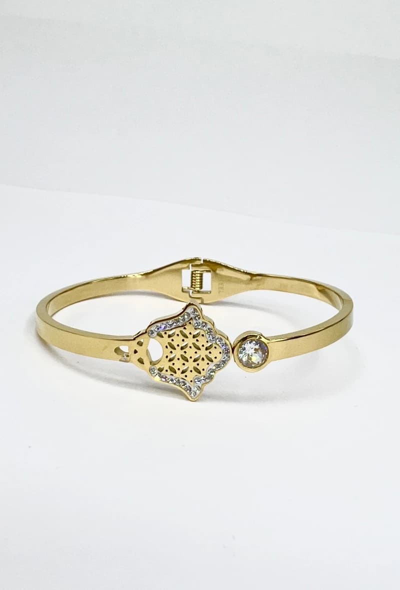 Bracelet main