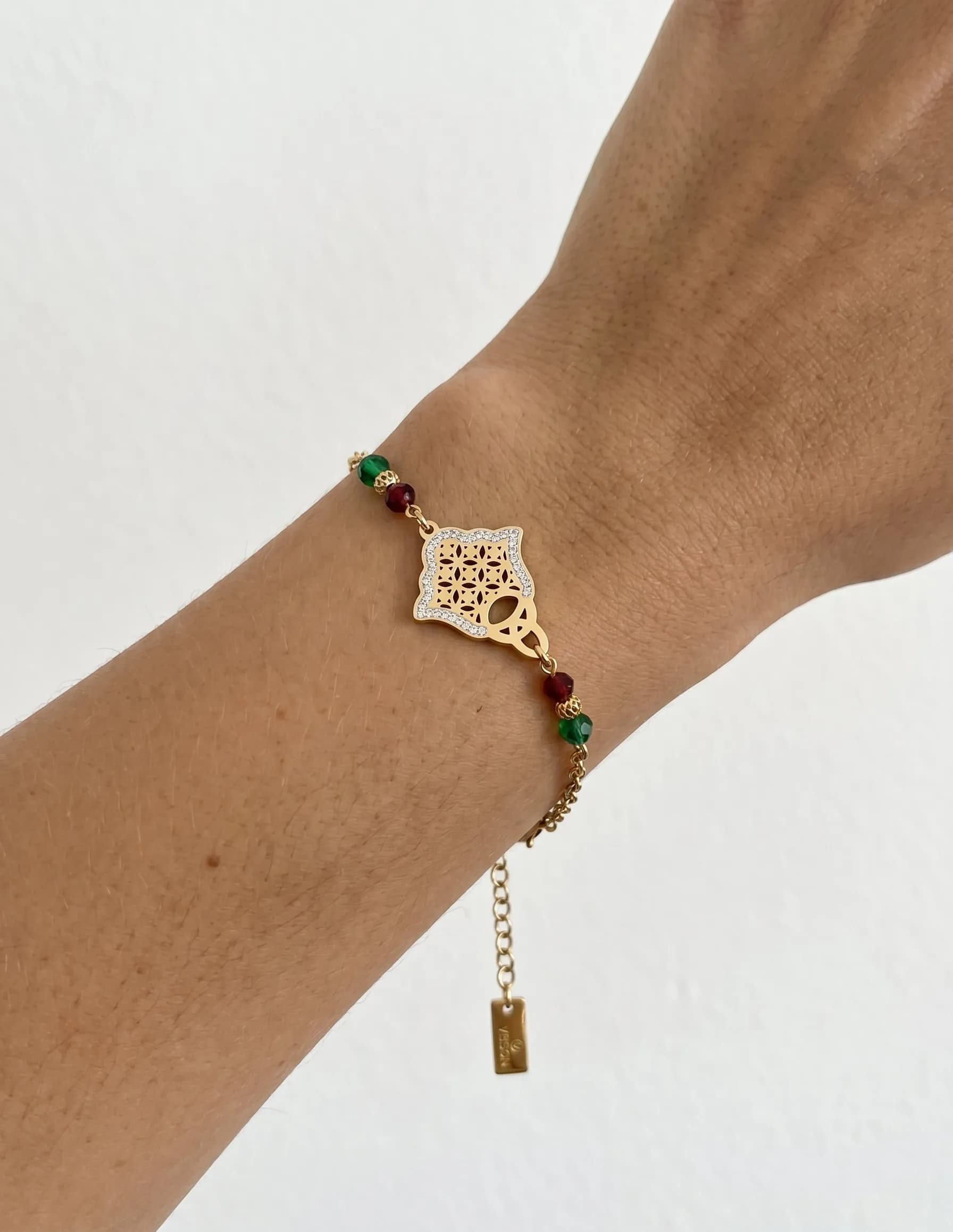 Bracelet main