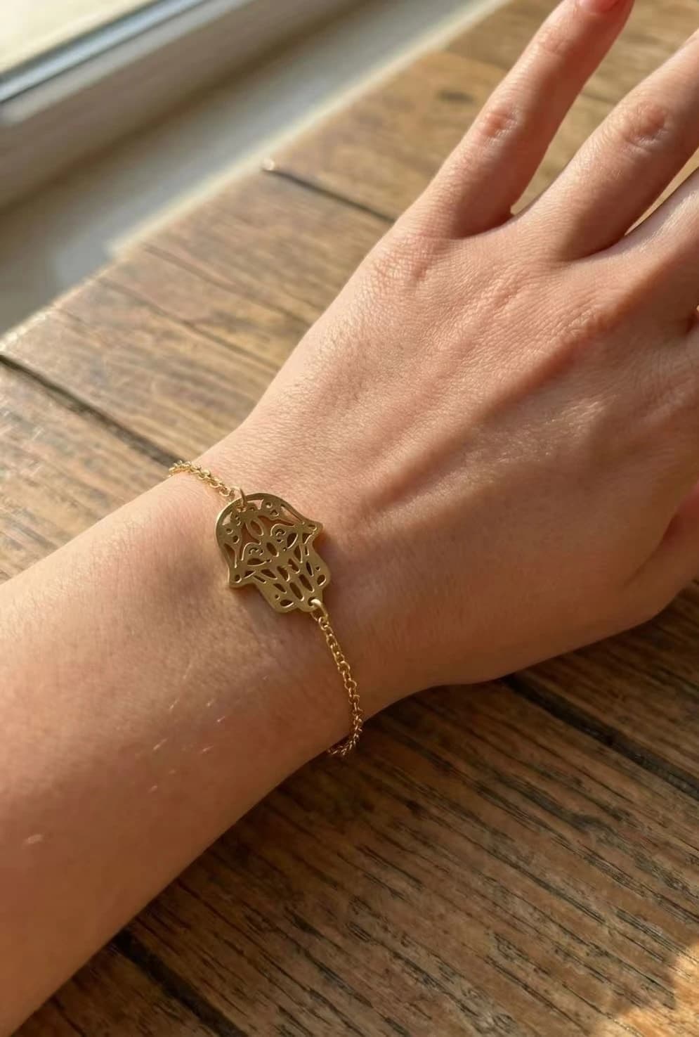 Bracelet main
