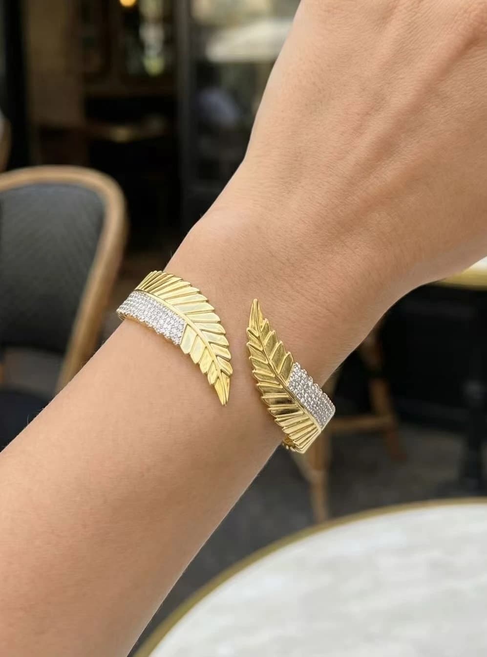 Bracelet jonc feuille