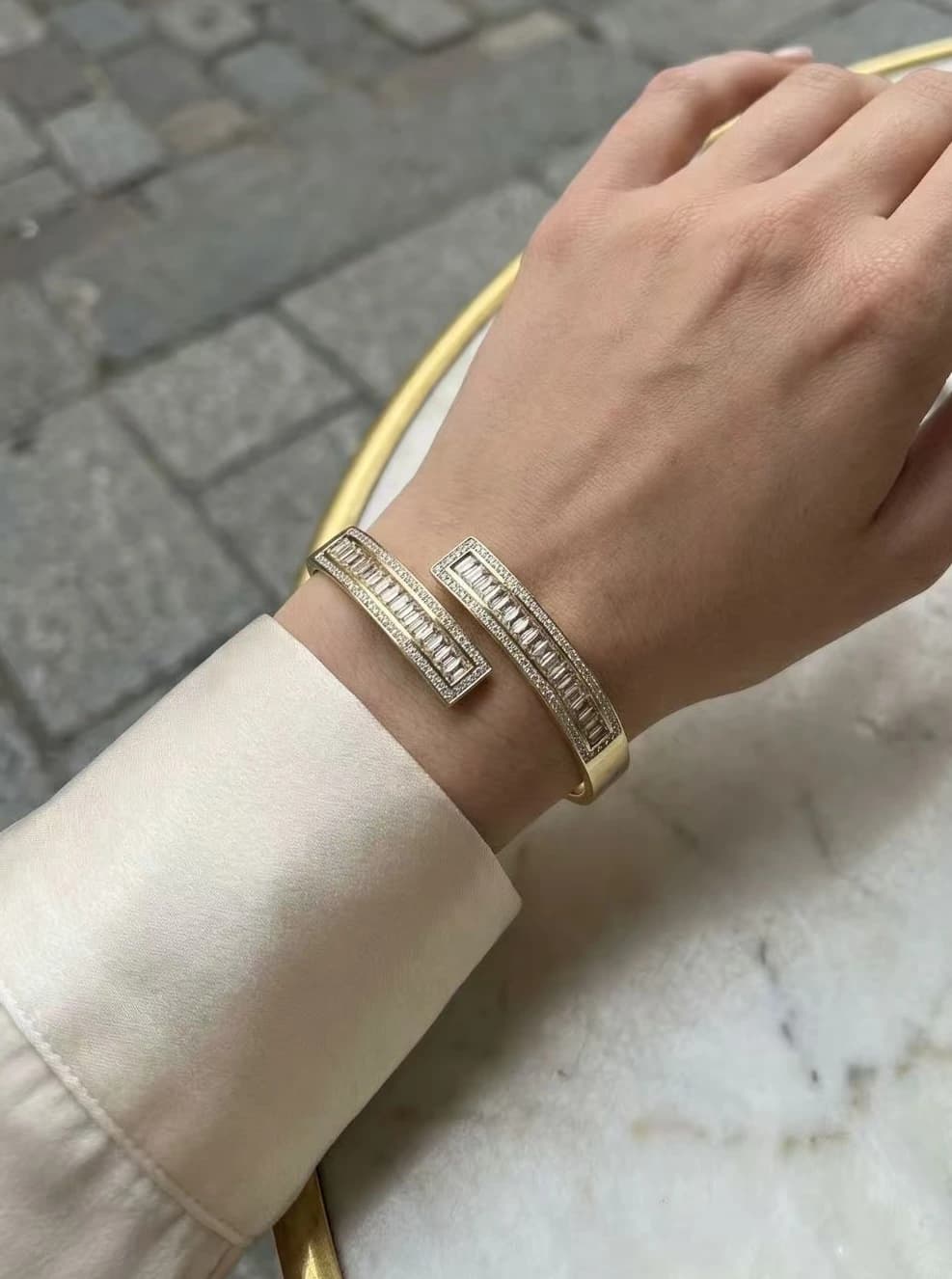 Bracelet jonc croisé