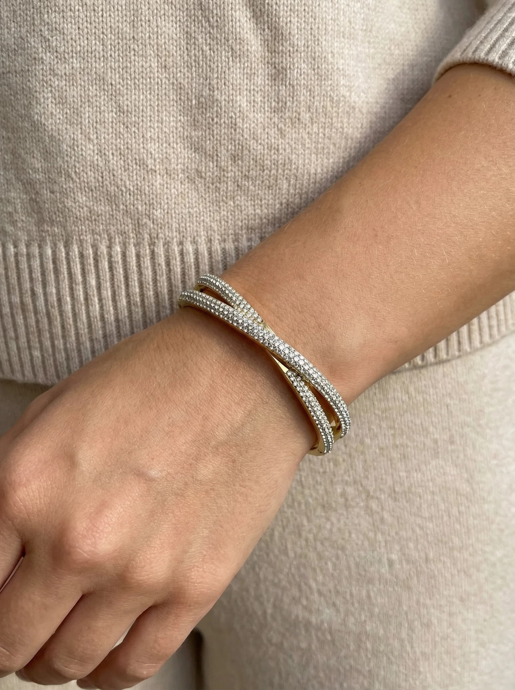 Bracelet jonc croisé