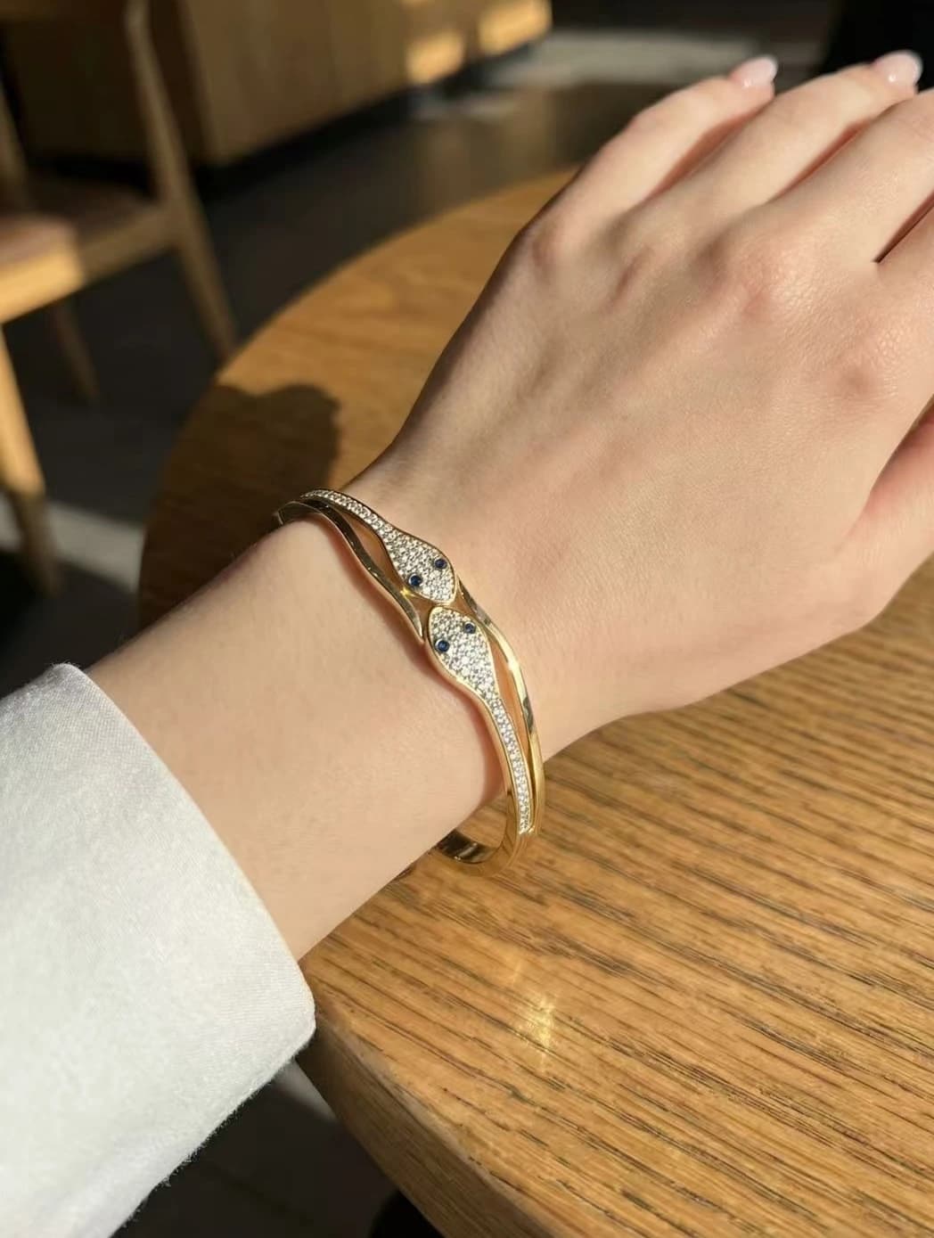 Bracelet jonc serpent