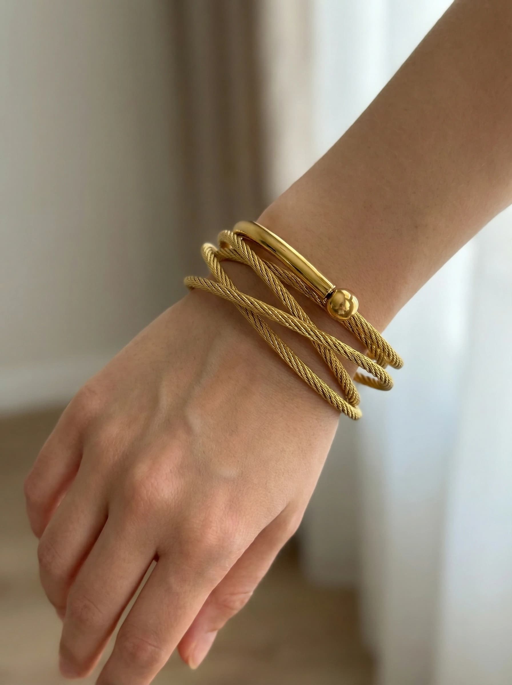 Bracelet jonc lignes