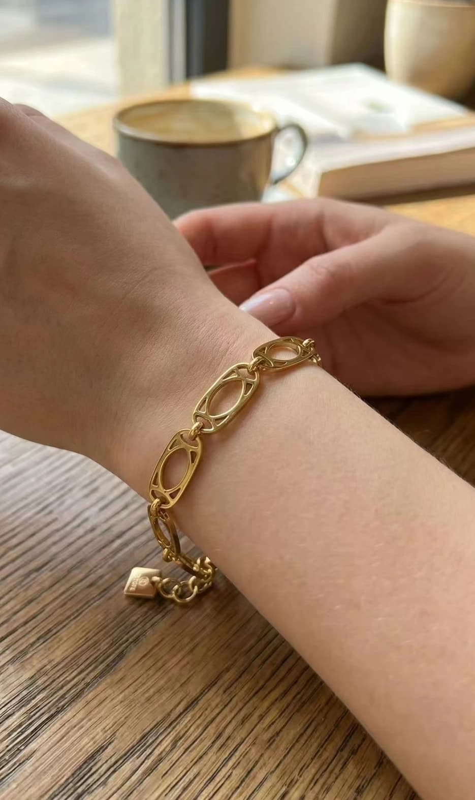 Bracelet oriental ovale