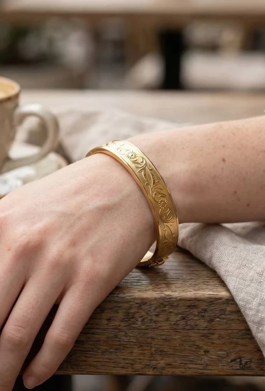 Bracelet jonc fleur oriental