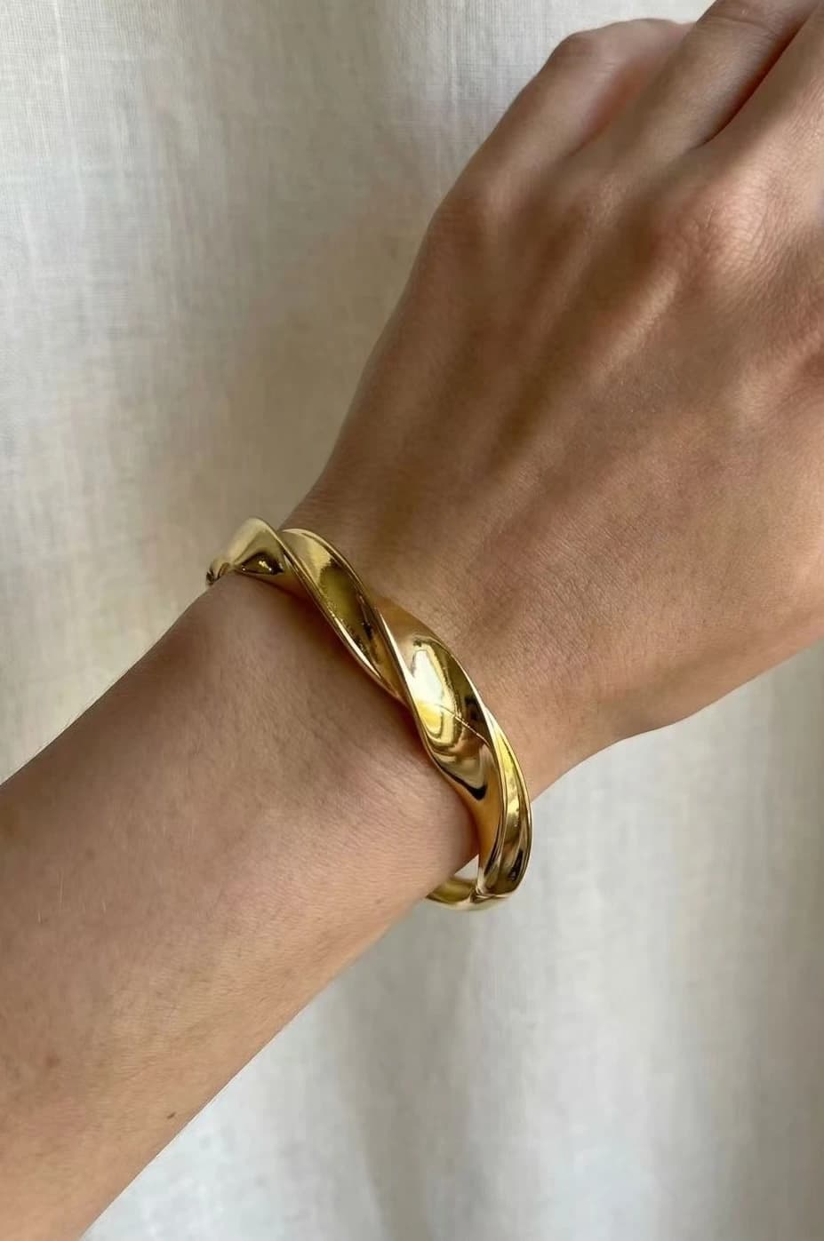Bracelet jonc ondulé