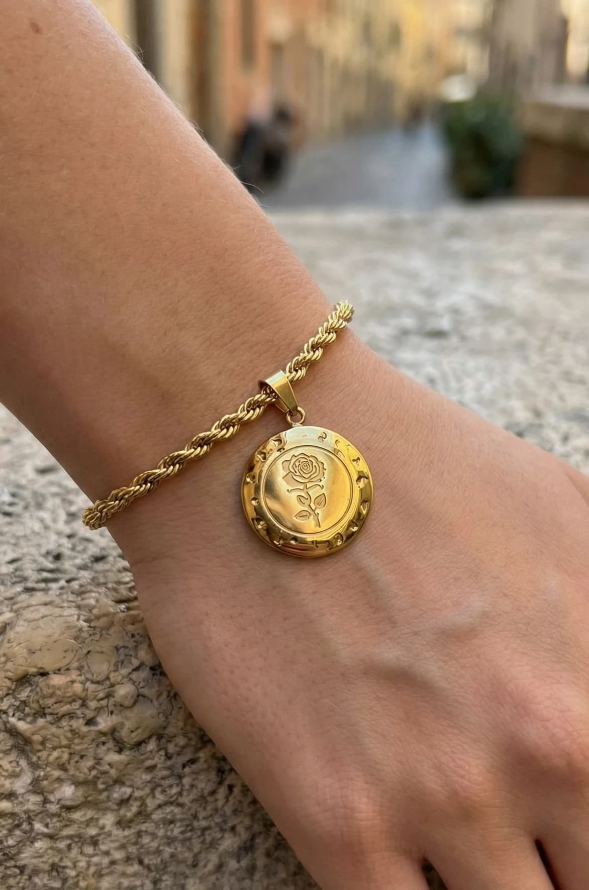 Bracelet rond fleur