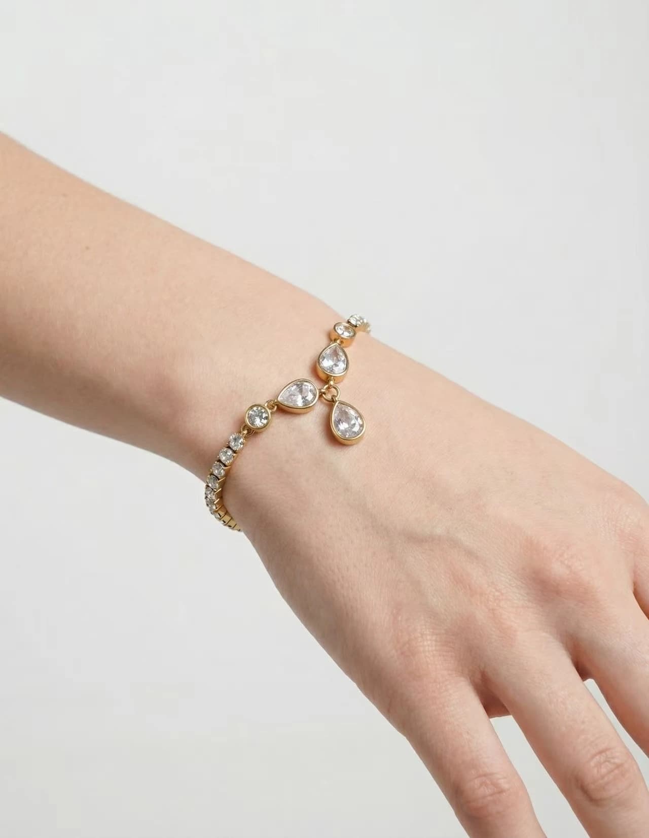 Bracelet goutte strass