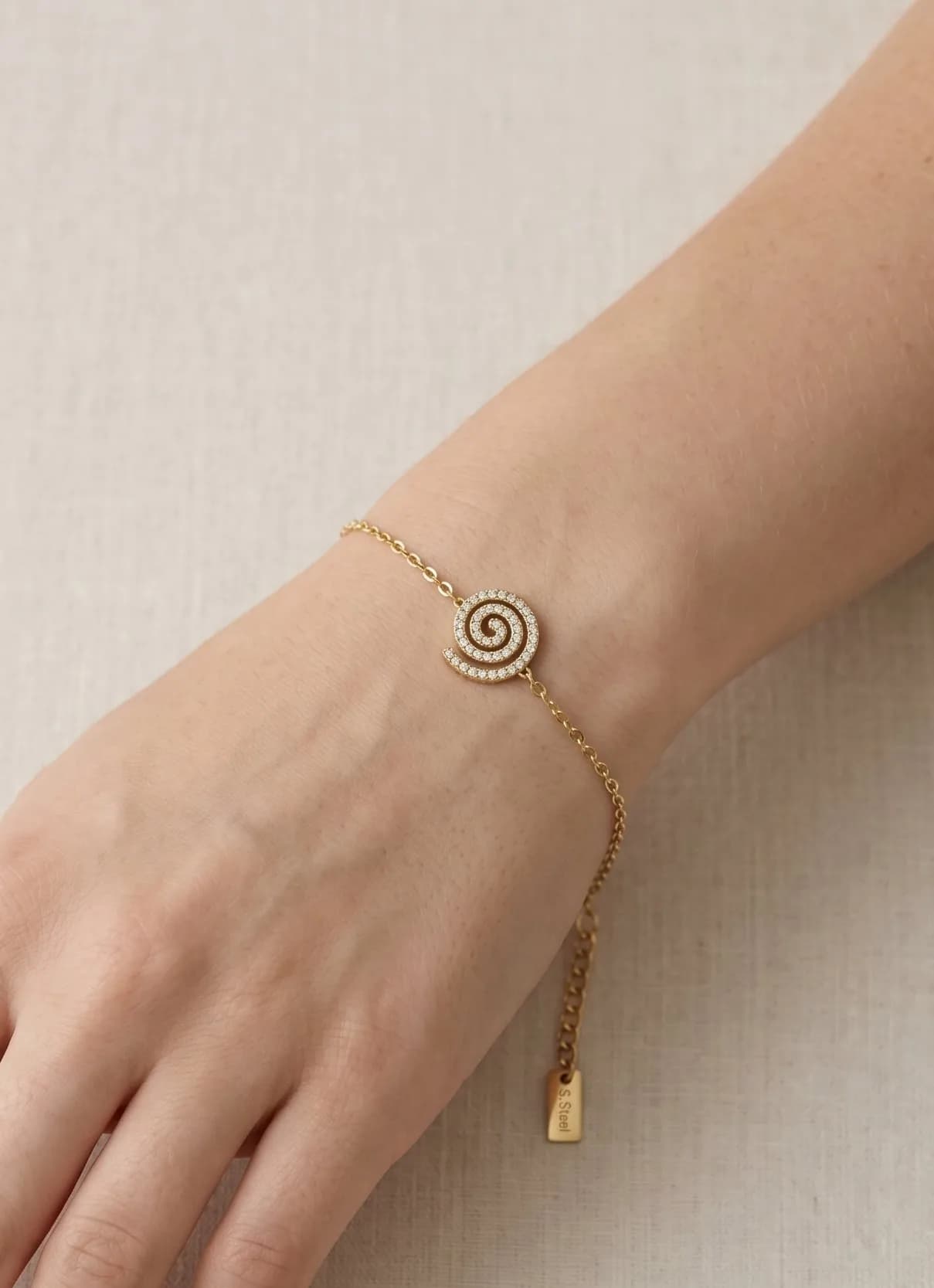 Collier spirale strass