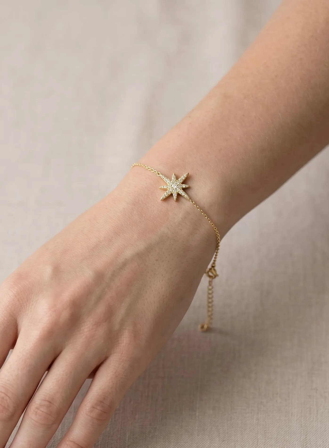 Bracelet étoile strass