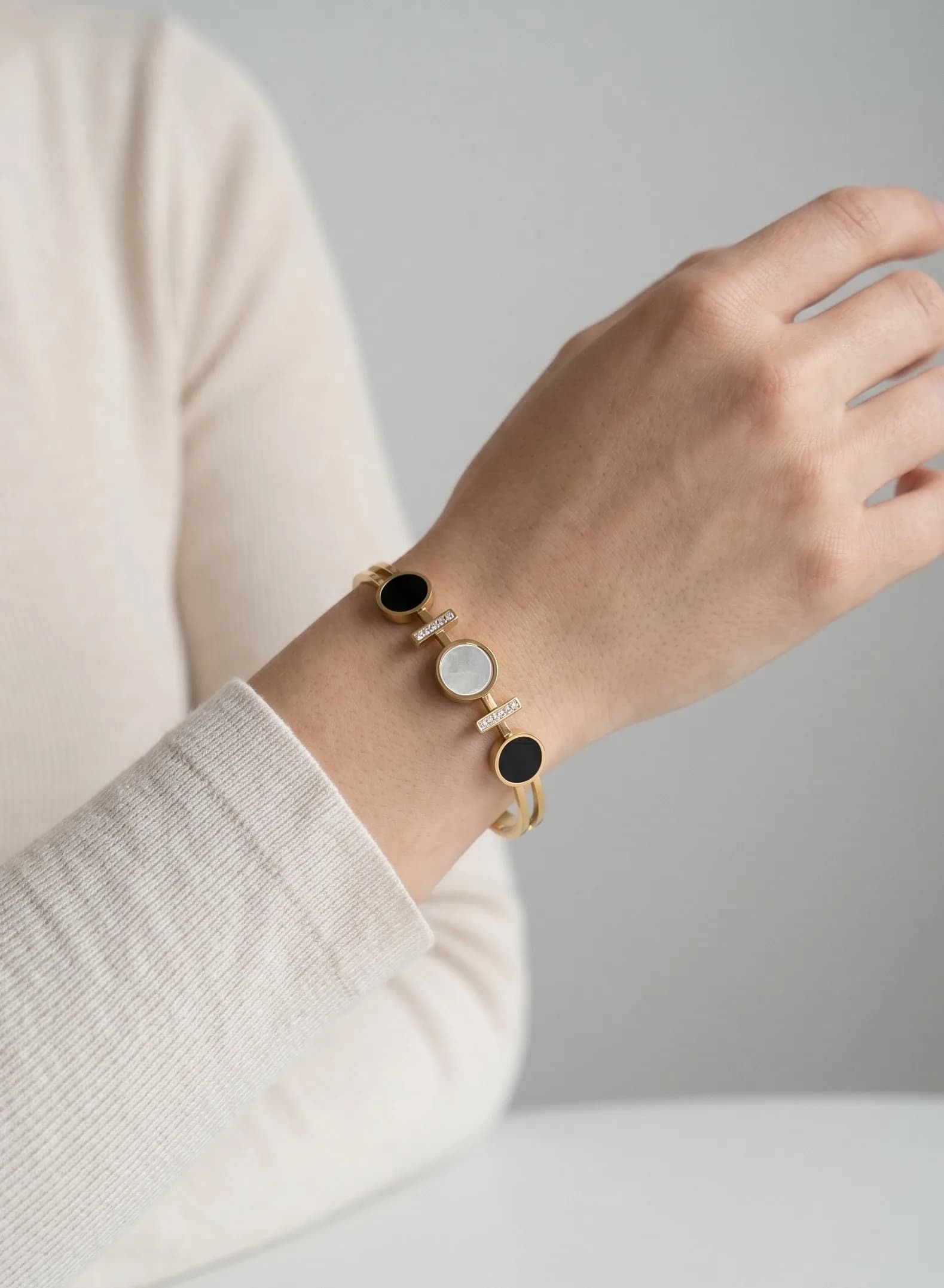 Bracelet jonc lignes strass