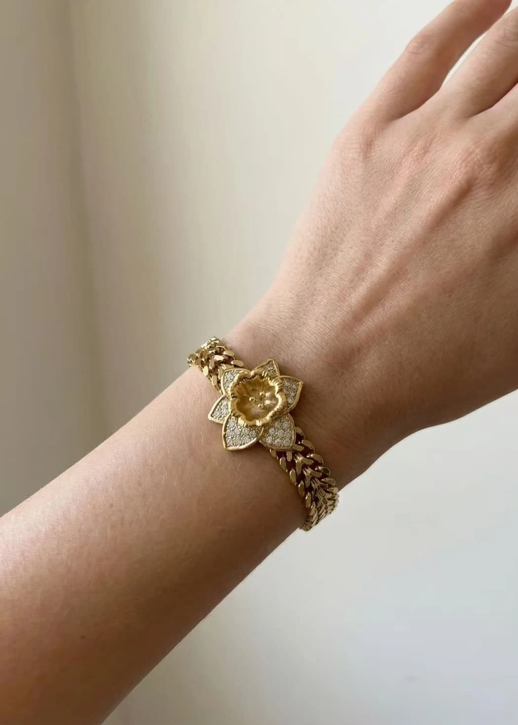 Bracelet fleur strass