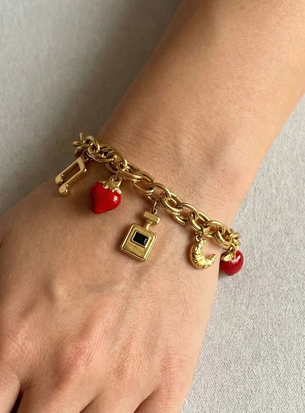 Bracelet bibelot parfum