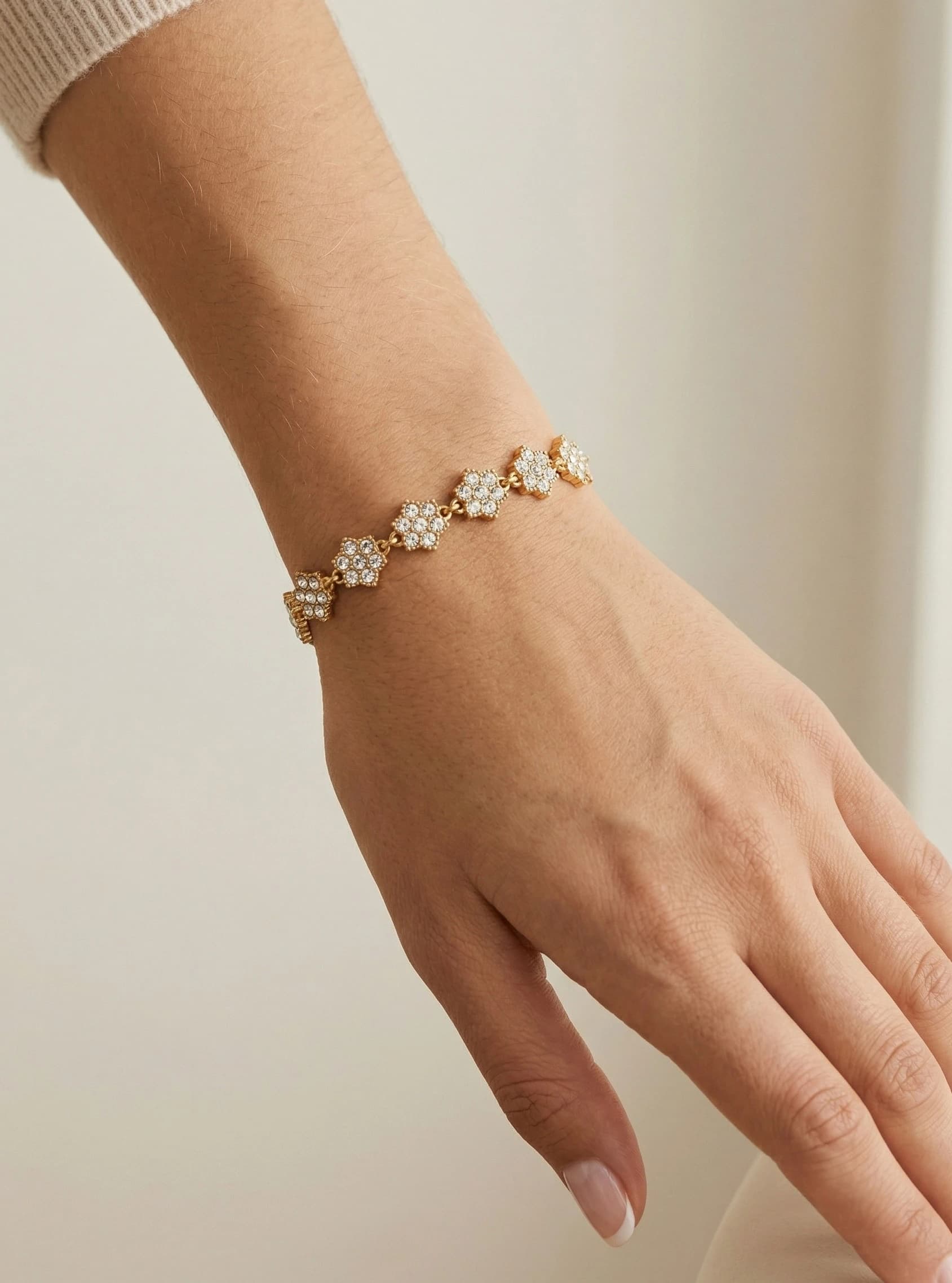Bracelet chaîne fleur strass style princesse