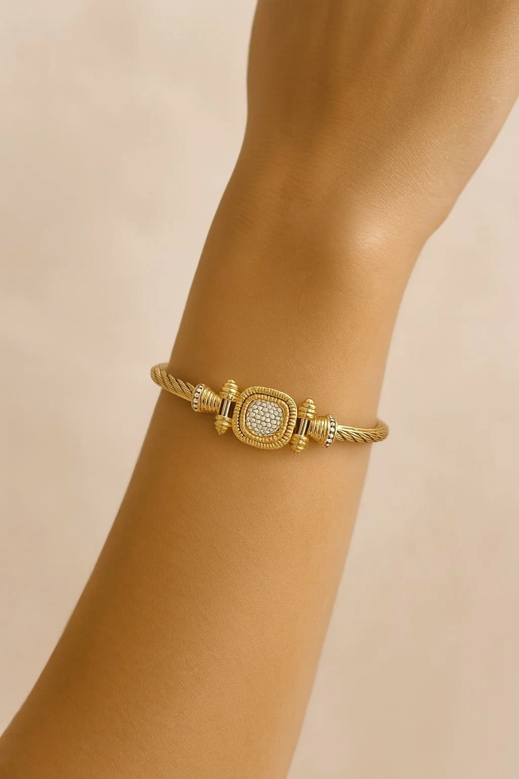 Bracelet jonc carré strass
