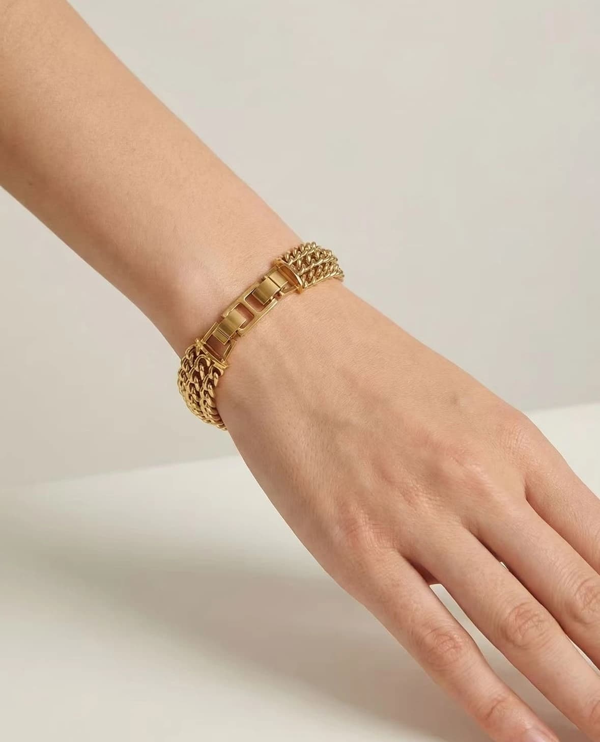 Bracelet triples