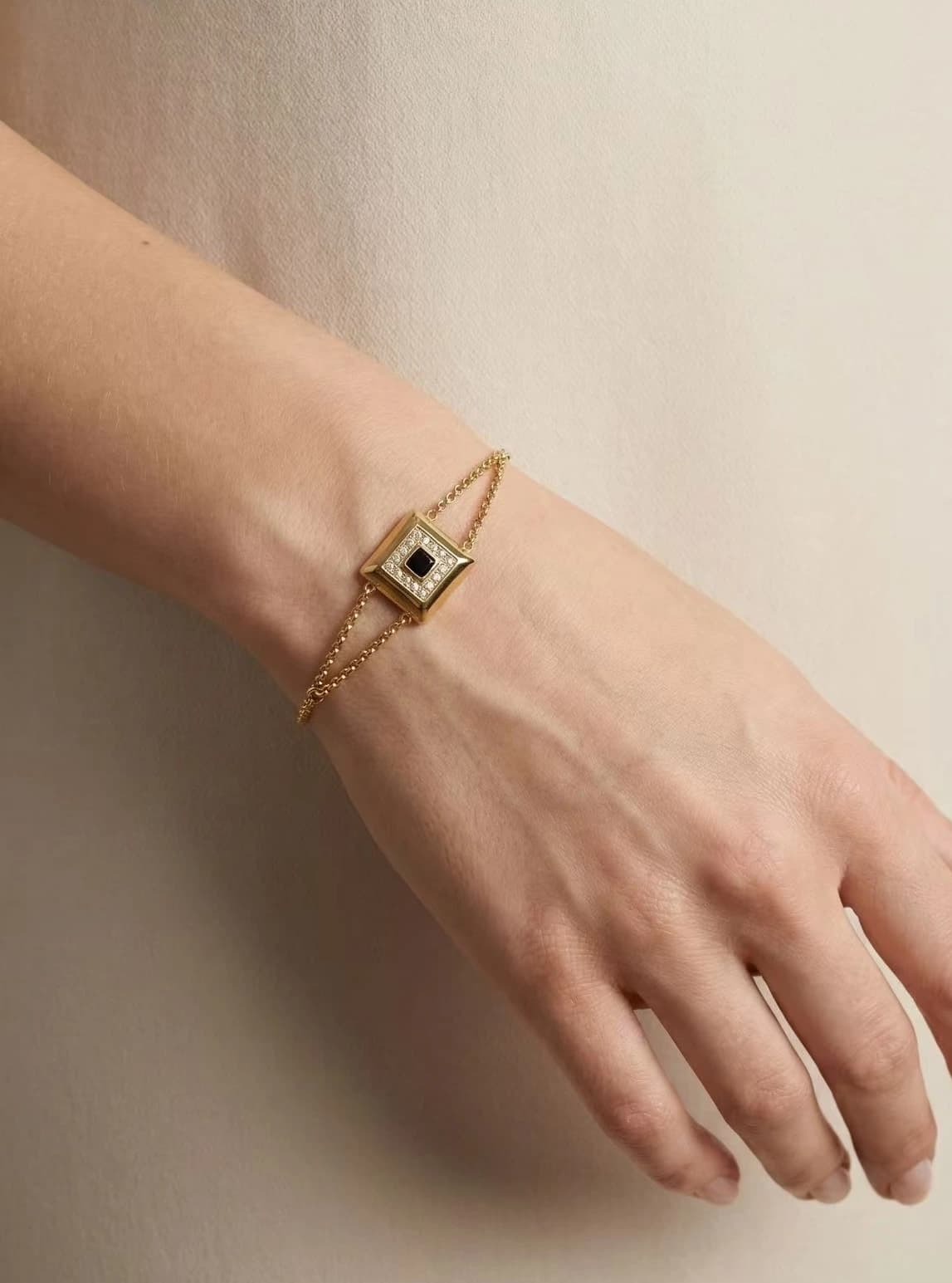 Bracelet carré monaco strass