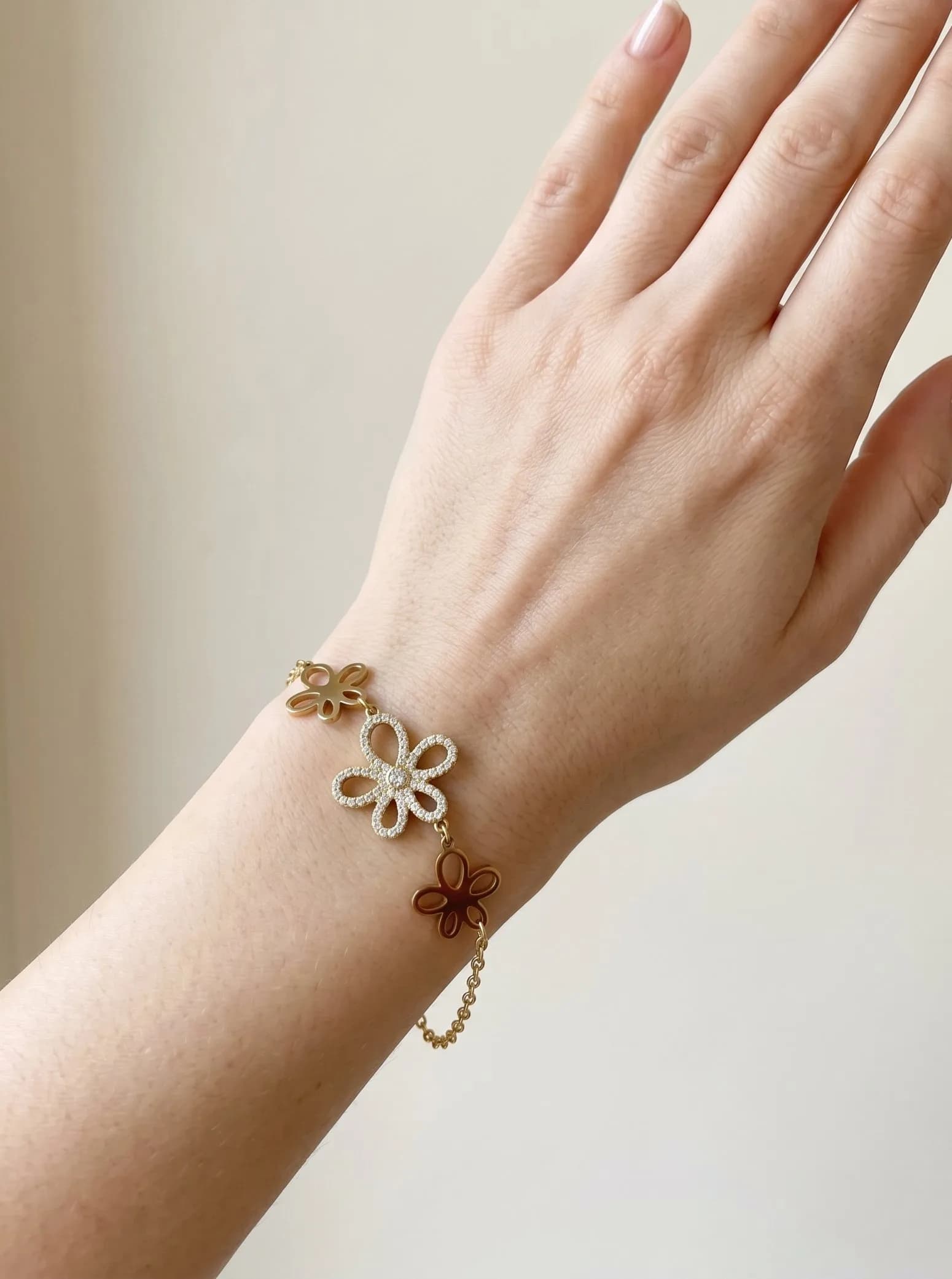 Bracelet fleur strass