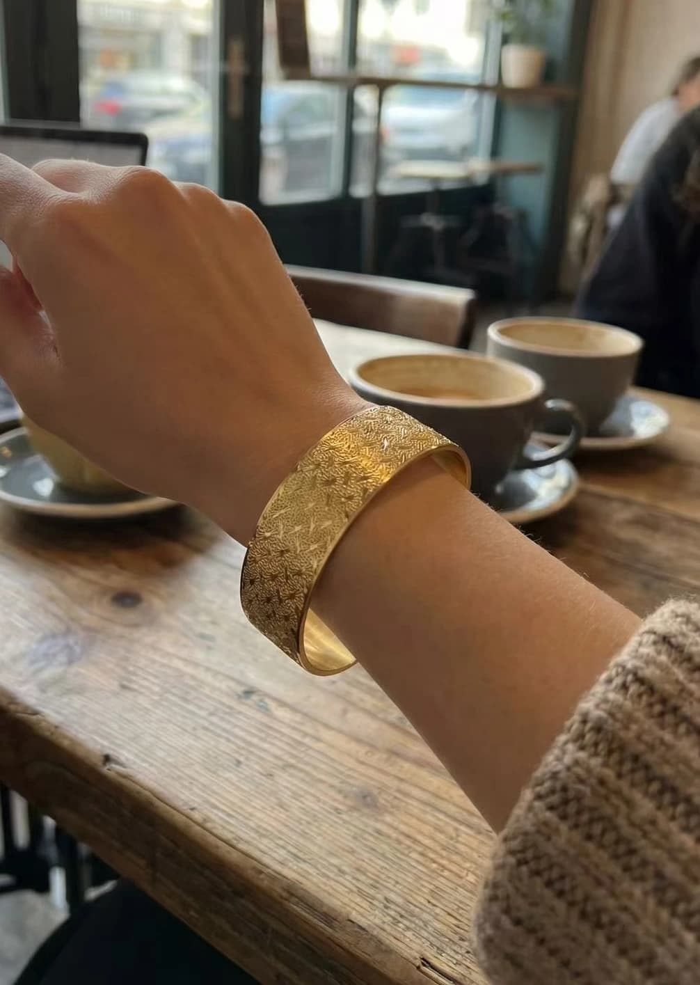 Bracelet jonc large géométrique