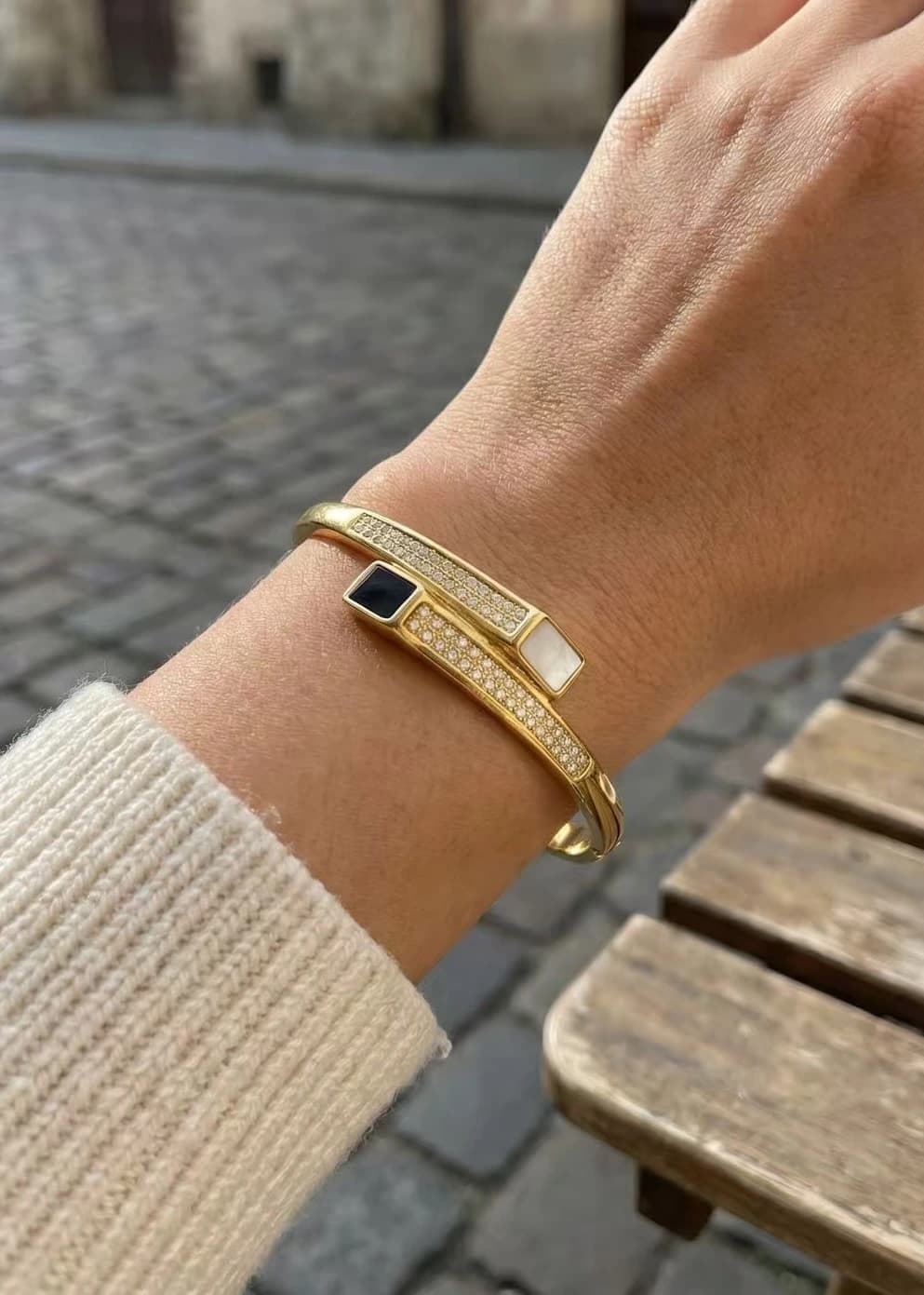 Bracelet jonc croisé