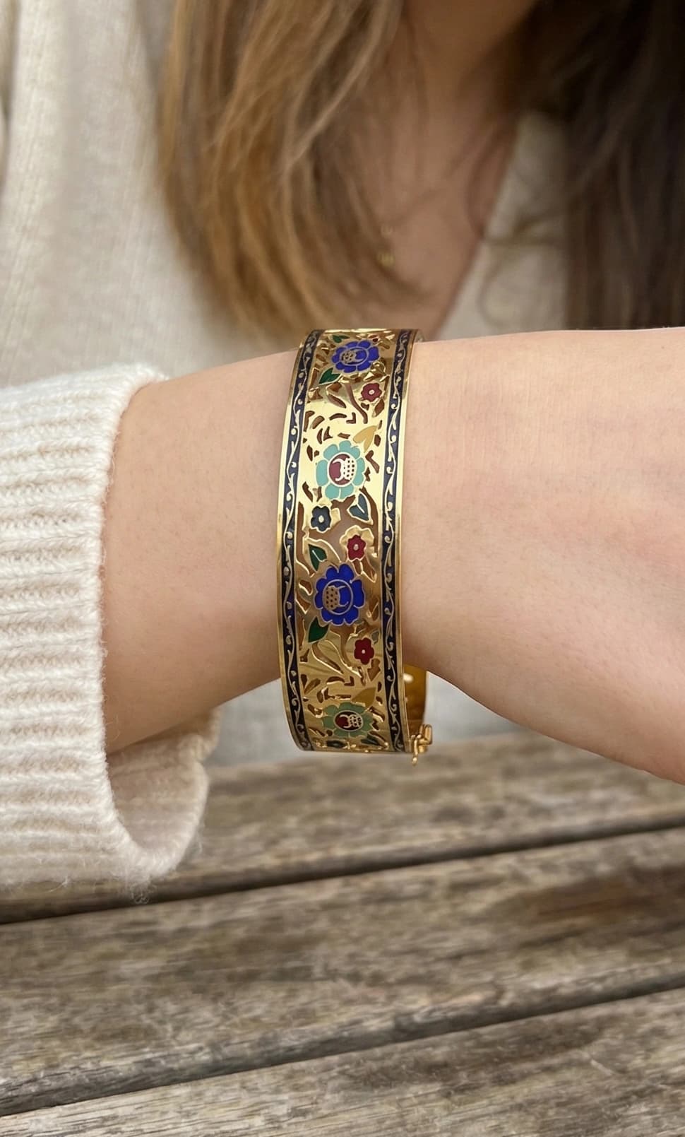 Bracelet jonc fleur coloré