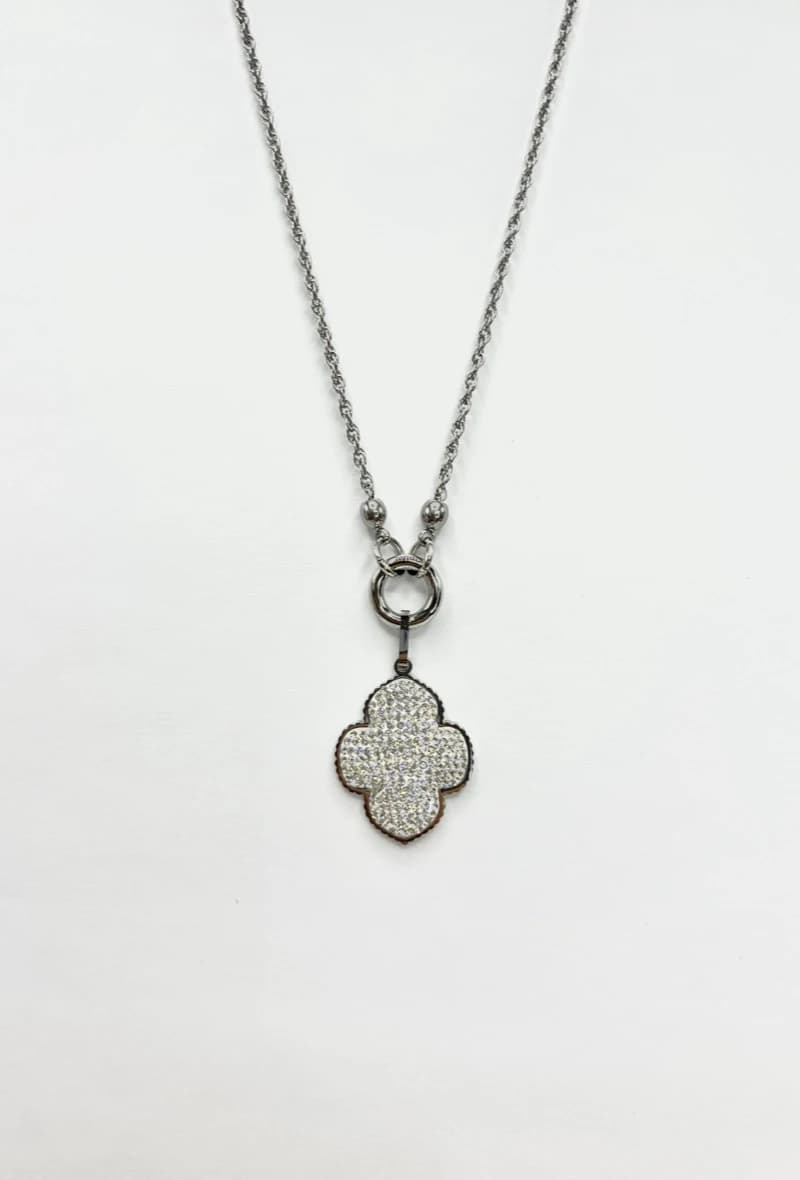 Collier trèfle strass