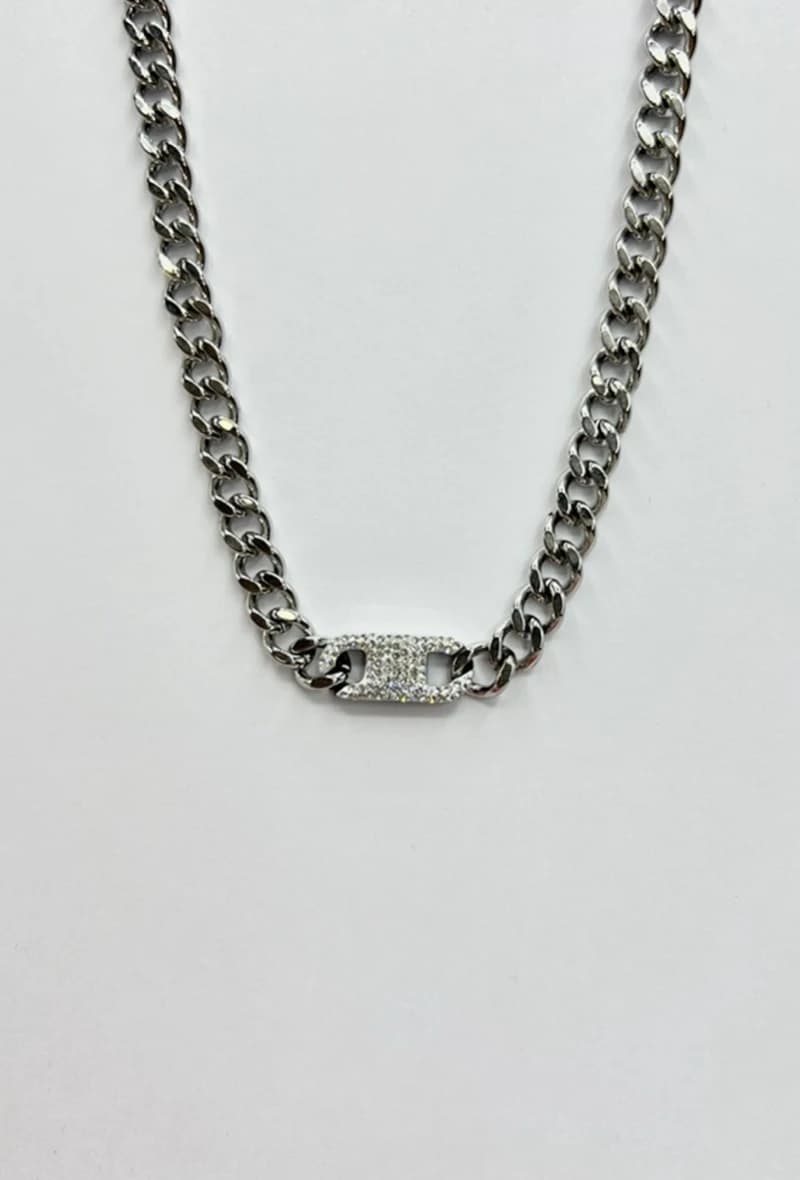 Collier épingle