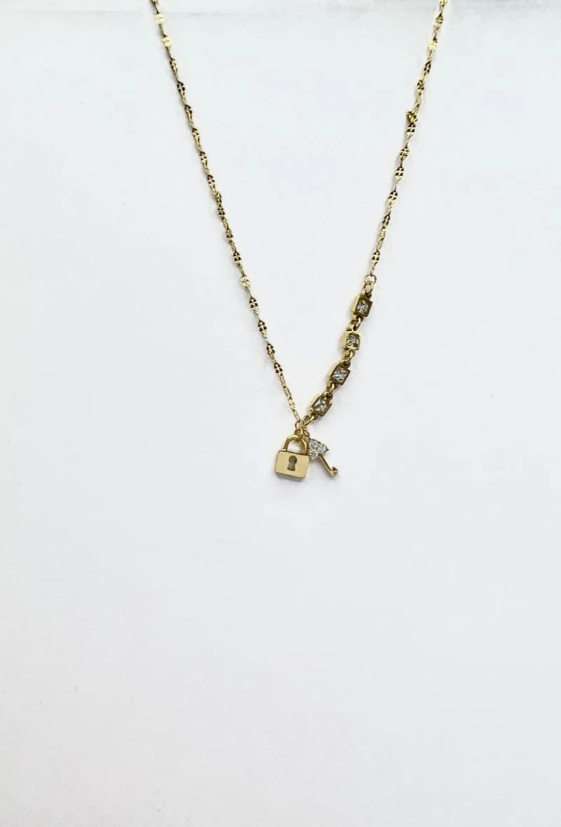 Collier clé cadenas