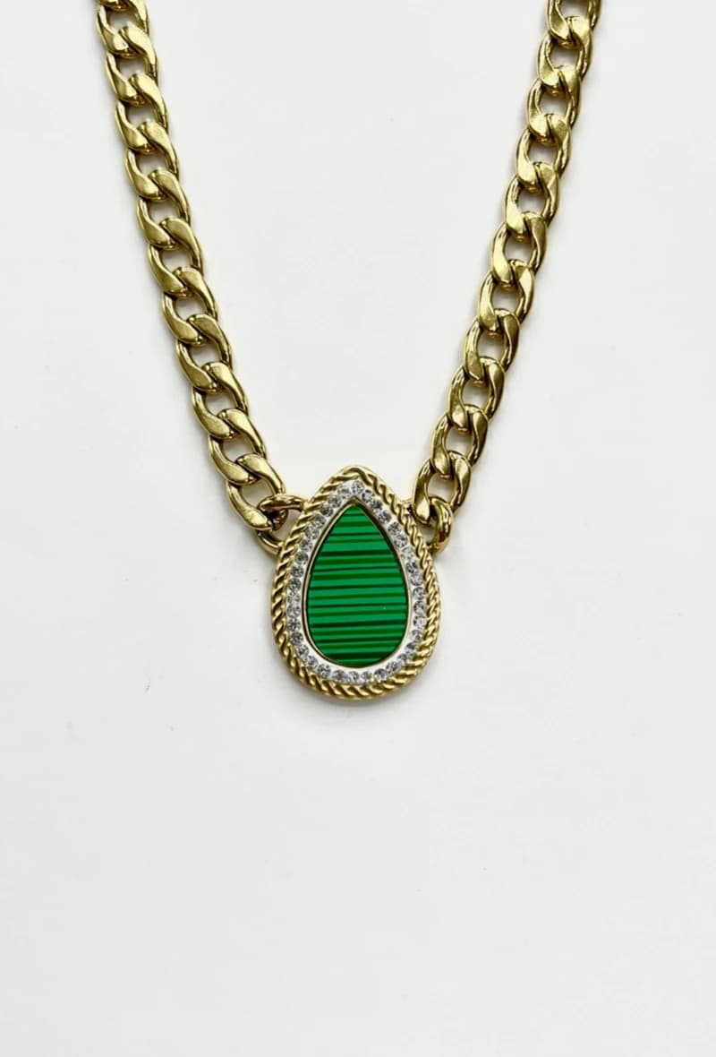 Collier goutte